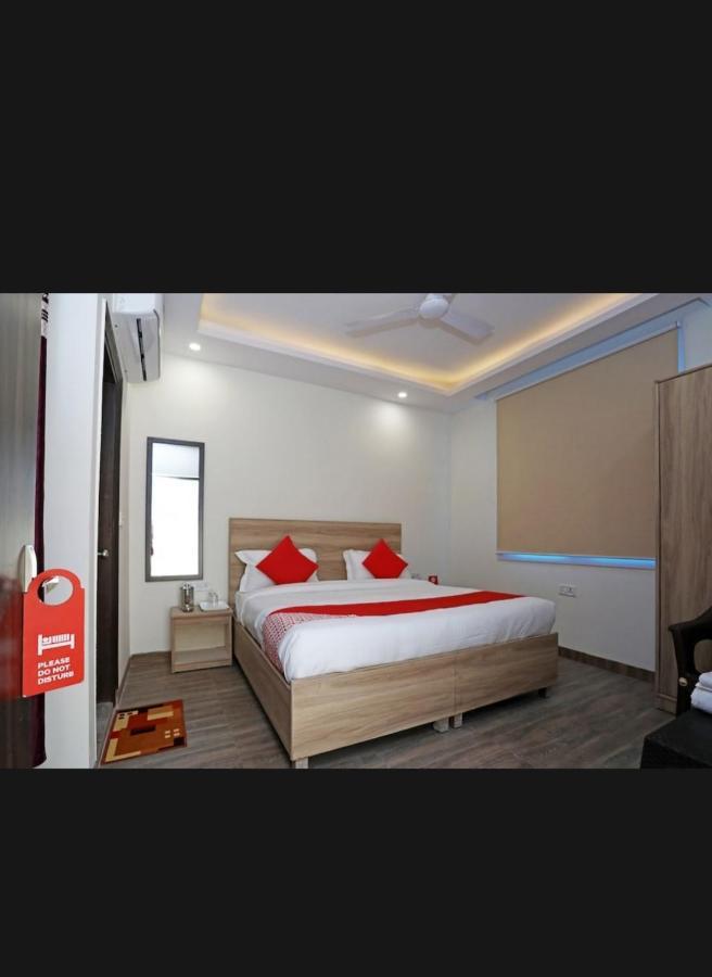 Hotel Golden Bliss At New Delhi Airport Exterior foto