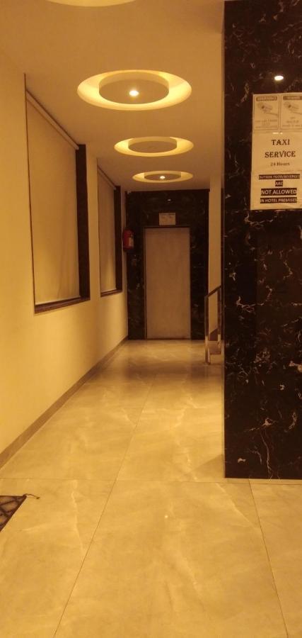 Hotel Golden Bliss At New Delhi Airport Exterior foto